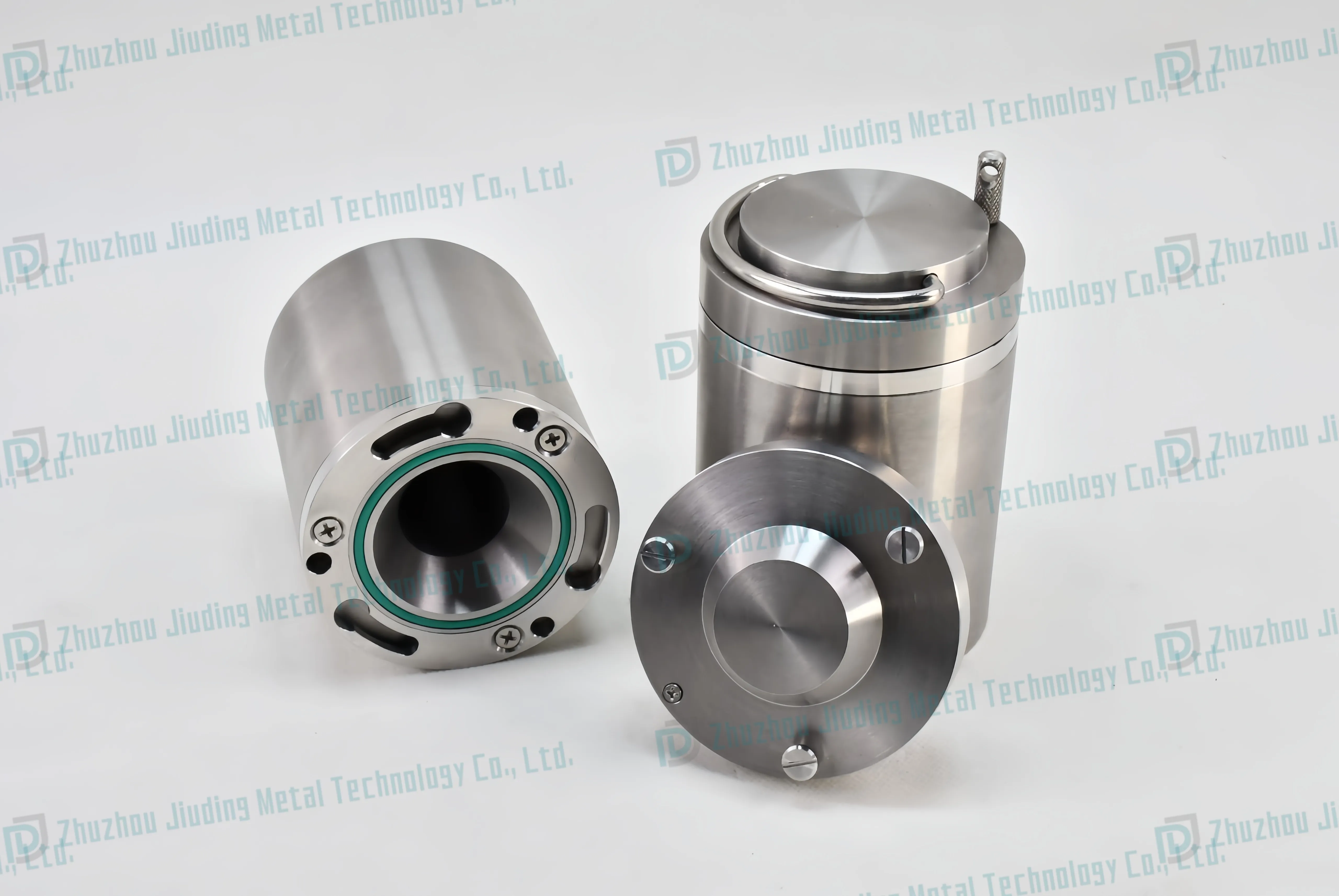 CF18-T Tungsten Alloy Shielded Transport Container